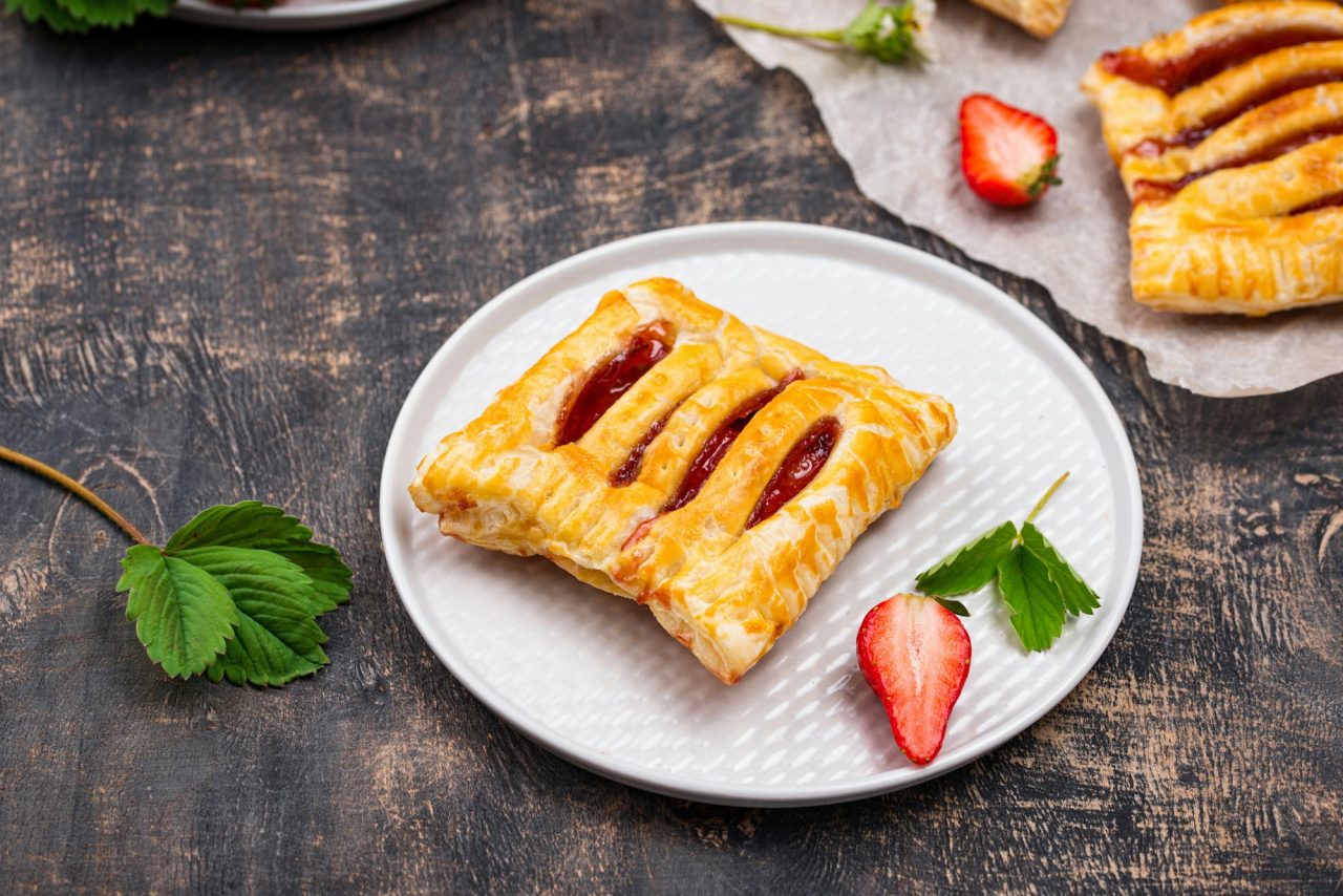 pastry cakes with strawberry